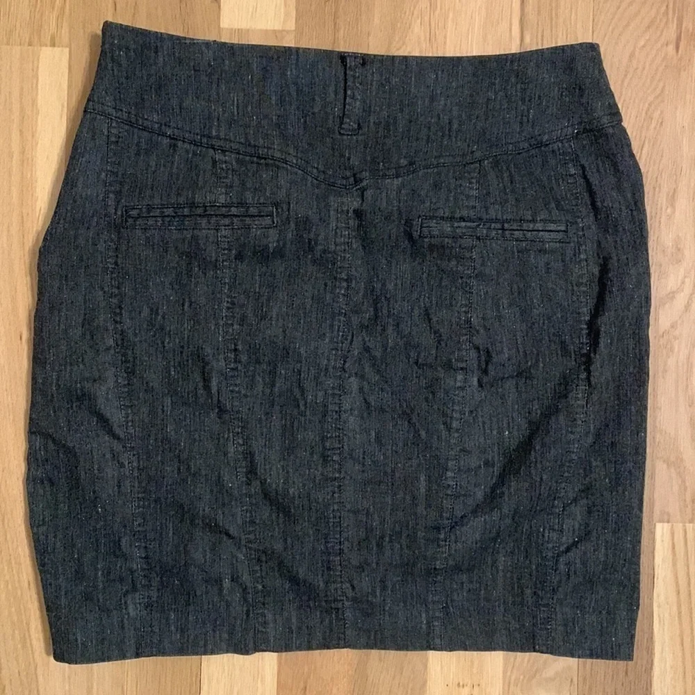 BEBE Dark Wash Denim Mini Jean Skirt With Pockets Women’s 10